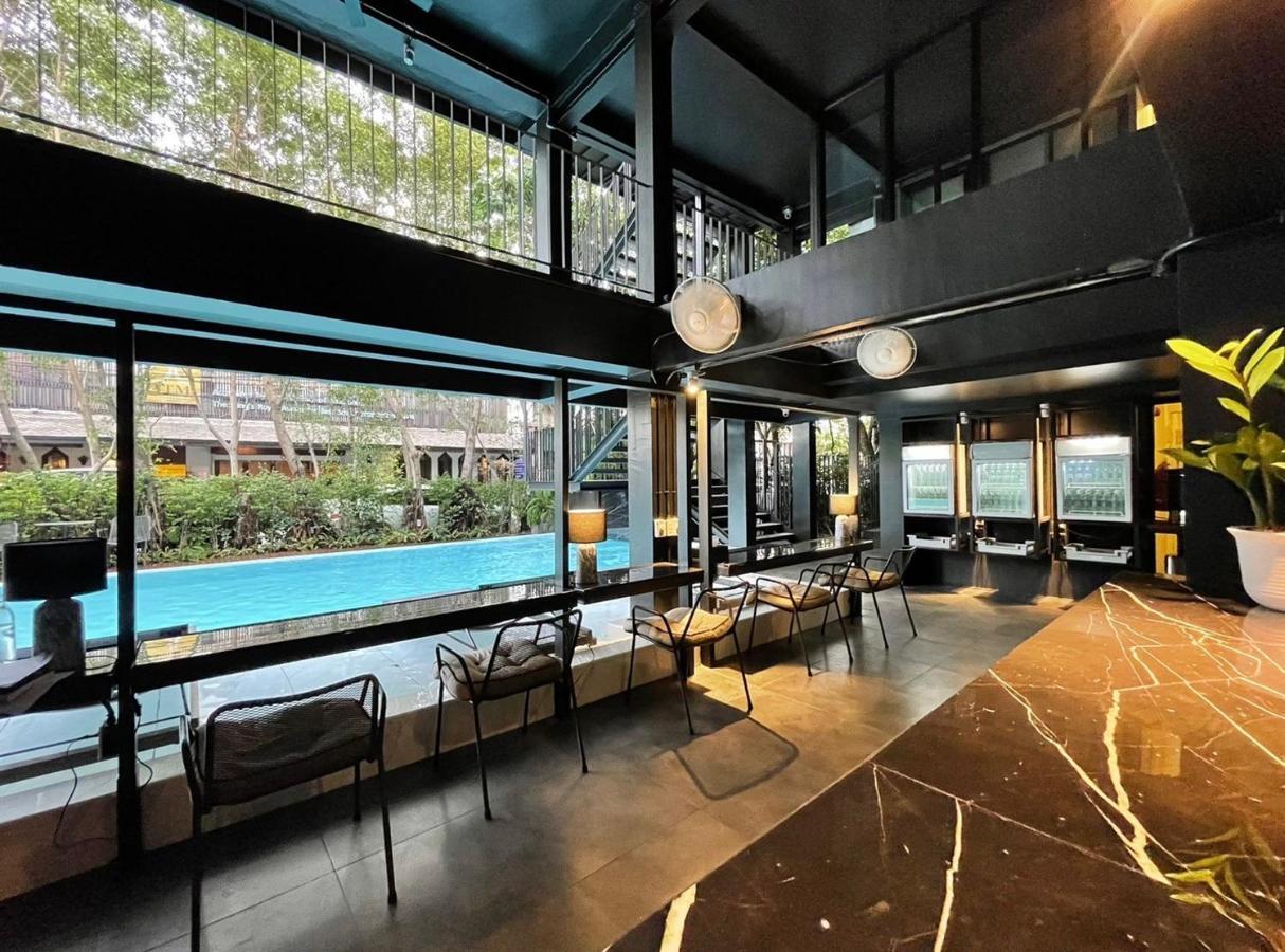 Hotel Por Santitham 3*